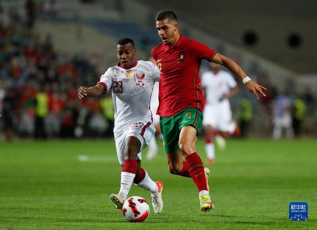 开云官网-亚冠赛程吃紧，葡萄牙体育关键时刻造点机会，引发热议，更衣室氛围转暖的简单介绍